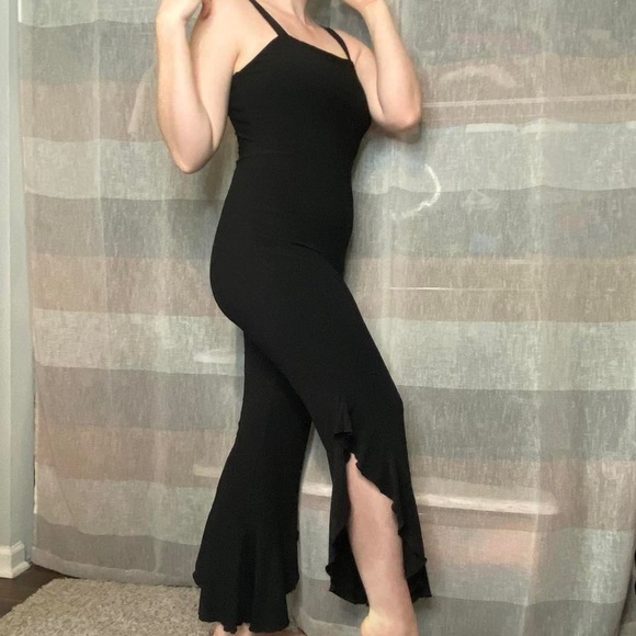 Modern INC Black Ruffle Leg Sleeveless Jumpsuit, Size 8. - Picture 3 of 4